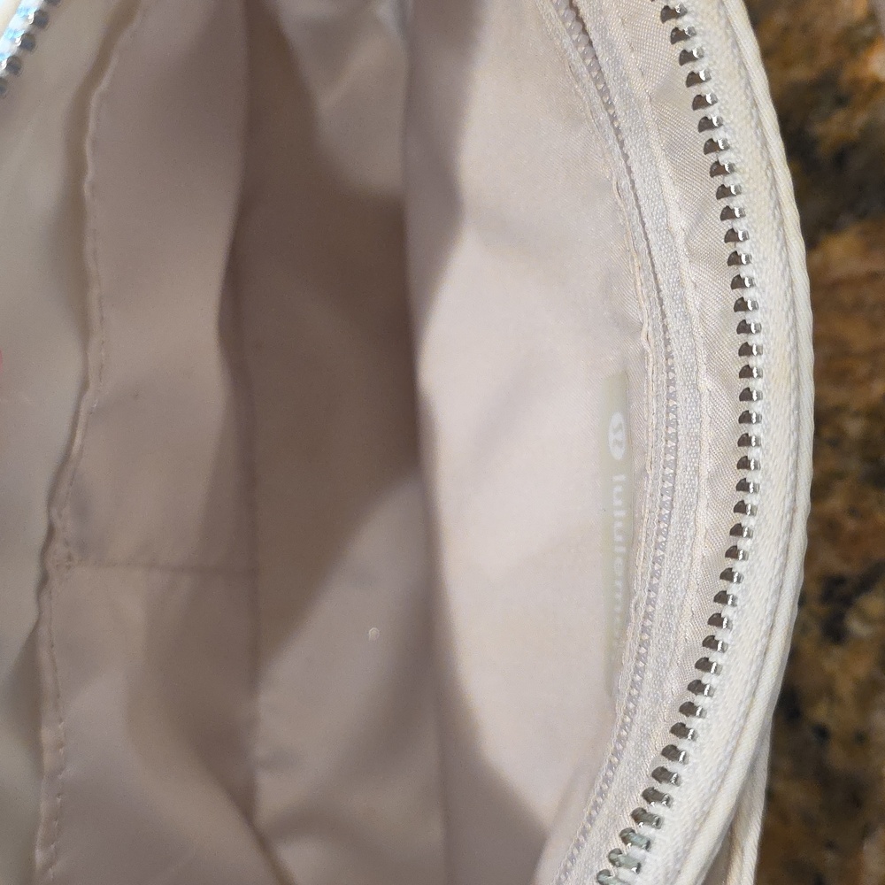 Lululemon Shoulder Bag - Picture 12 of 12